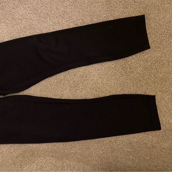 Lululemon Black, HR wunder train leggings size 6, 23”, Like New, EUC - Picture 2 of 3